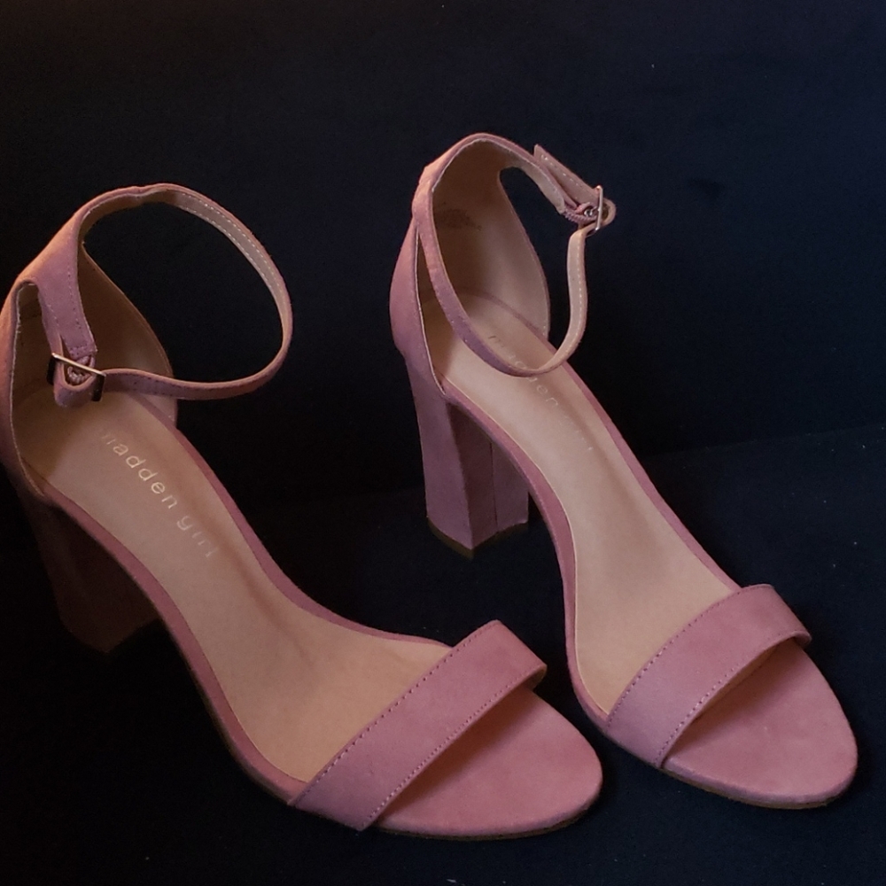 Madden Girl Womens sandal